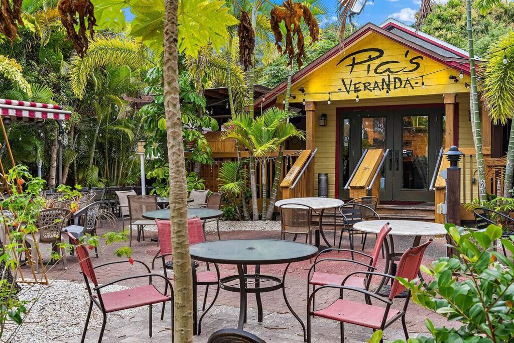 Quaint Gulfport Beach Bungalow St. Petersburg Exteriör bild