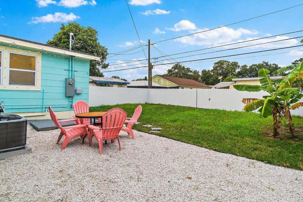 Quaint Gulfport Beach Bungalow St. Petersburg Exteriör bild