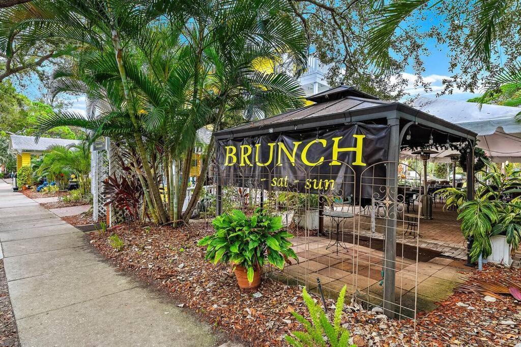 Quaint Gulfport Beach Bungalow St. Petersburg Exteriör bild